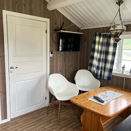 Cosy No 8 In *